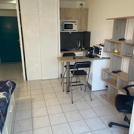 Studio Avec Place De Parking A La Timone Марсилия Екстериор снимка