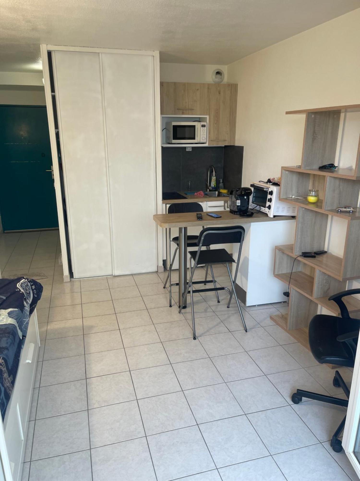 Studio Avec Place De Parking A La Timone Марсилия Екстериор снимка